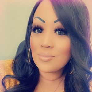 Meet your Posher, Shirley